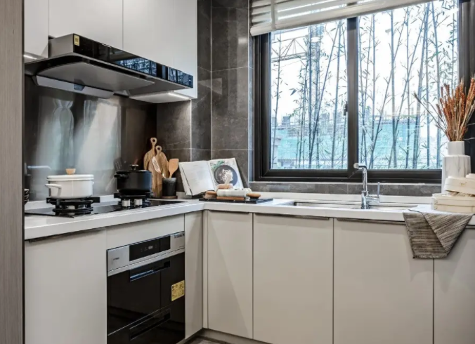 安装家具：厨房装修注意事项及厨房验收标准